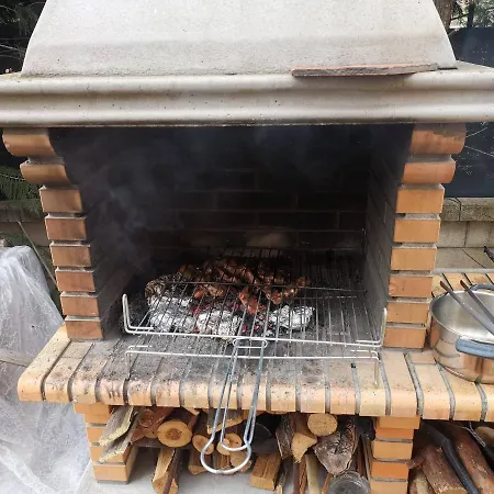 Tomillares Nyaraló *