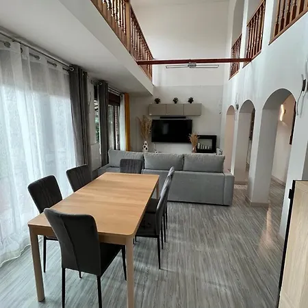 Tomillares Nyaraló Los Tomillares