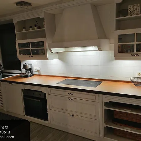 Nyaraló Tomillares *